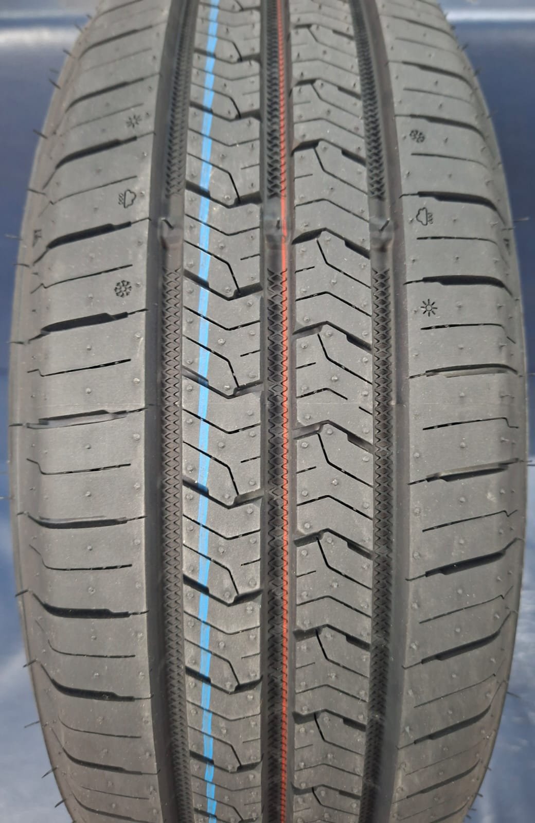 165-70-R14 BLUE-TRAC PC 2 ARMSTRONG